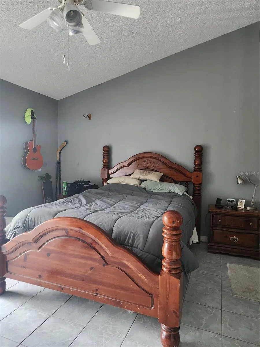 200 MERES BOULEVARD #19 Tarpon Springs, FL 34689