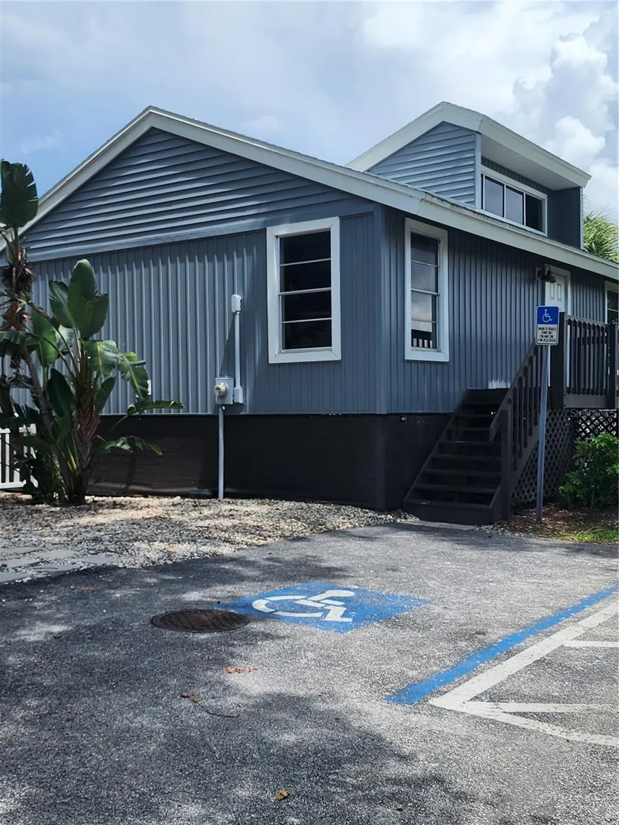 200 MERES BOULEVARD #19 Tarpon Springs, FL 34689