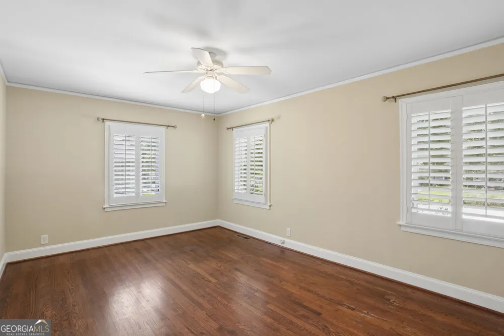 266 Midvale DR NE Atlanta, GA 30342