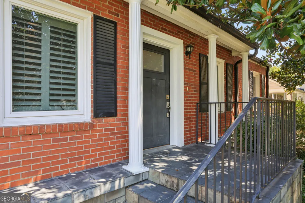 266 Midvale DR NE Atlanta, GA 30342