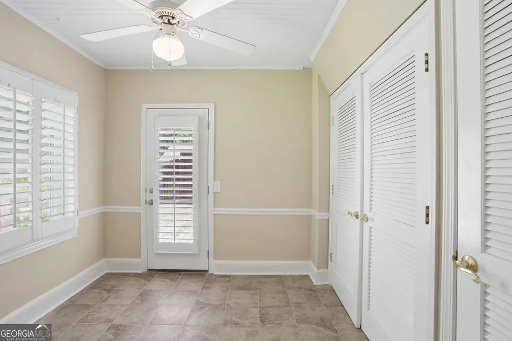 266 Midvale DR NE Atlanta, GA 30342