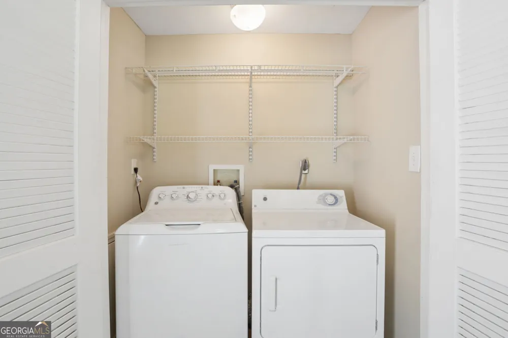 266 Midvale DR NE Atlanta, GA 30342
