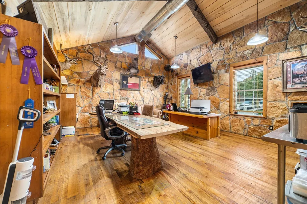 301 E Brown Street San Saba, TX 76877