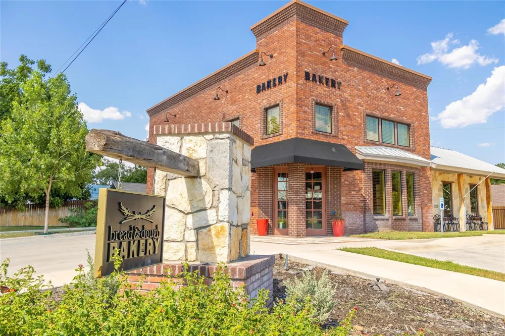 301 E Brown Street San Saba, TX 76877