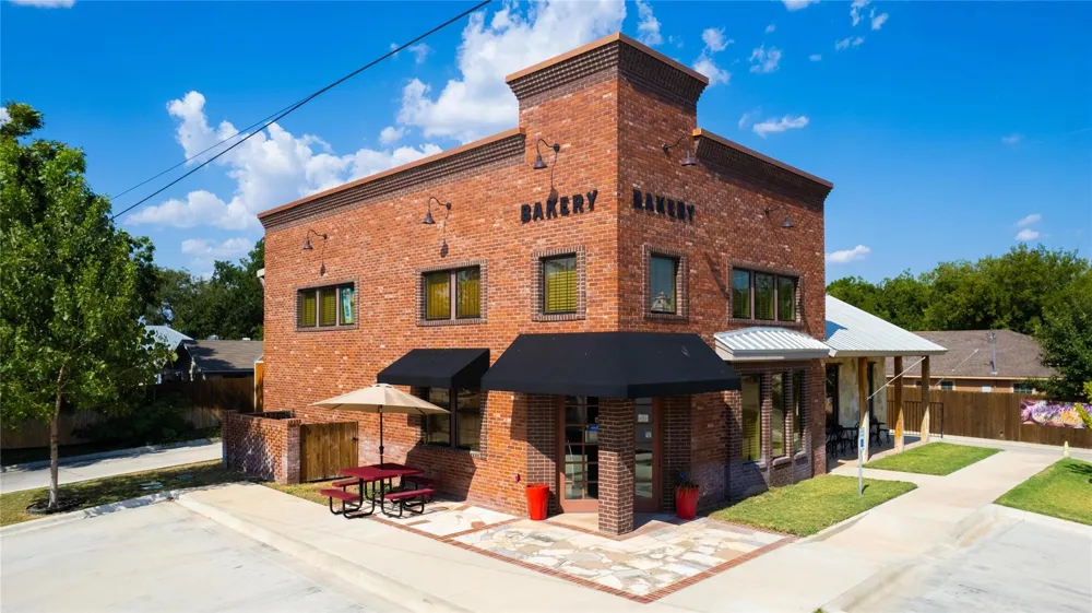 301 E Brown Street San Saba, TX 76877