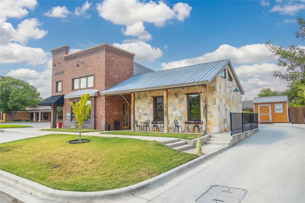 301 E Brown Street San Saba, TX 76877