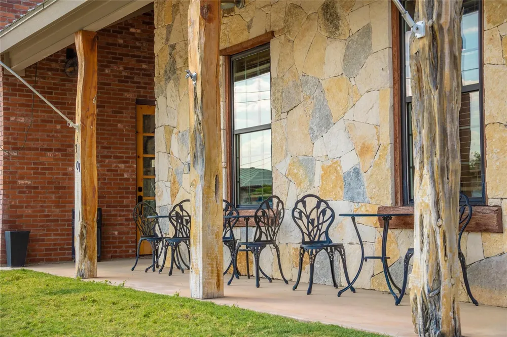 301 E Brown Street San Saba, TX 76877