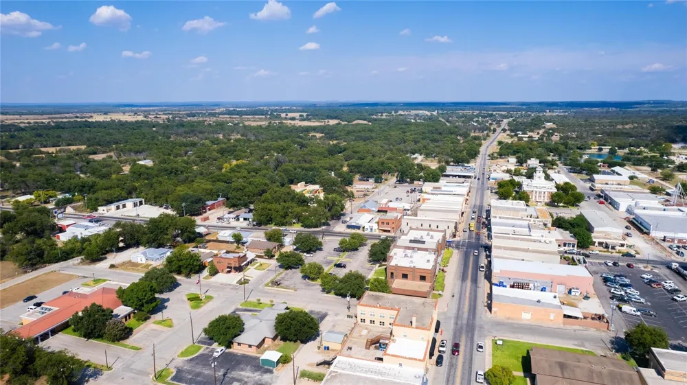 301 E Brown Street San Saba, TX 76877