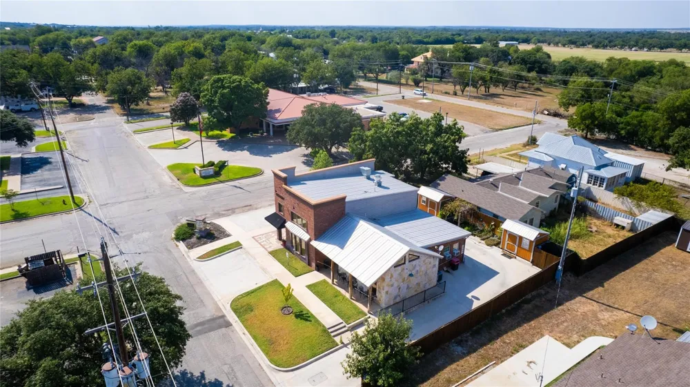 301 E Brown Street San Saba, TX 76877