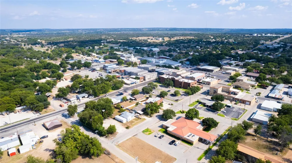 301 E Brown Street San Saba, TX 76877