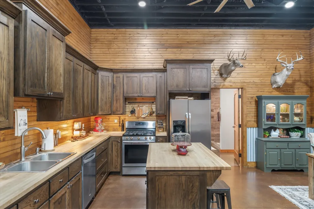 2857 Fm 858 Ben Wheeler, TX 75754