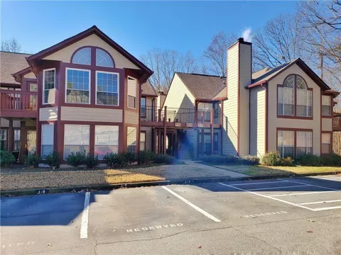 913 Wentworth Court #913