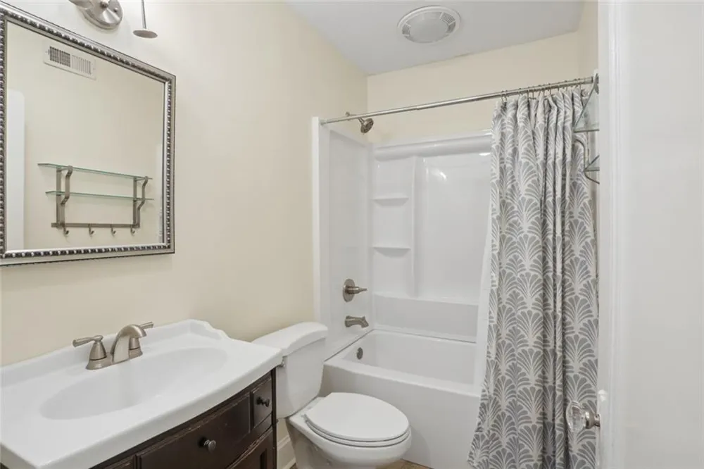 266 Midvale Drive NE Atlanta, GA 30342