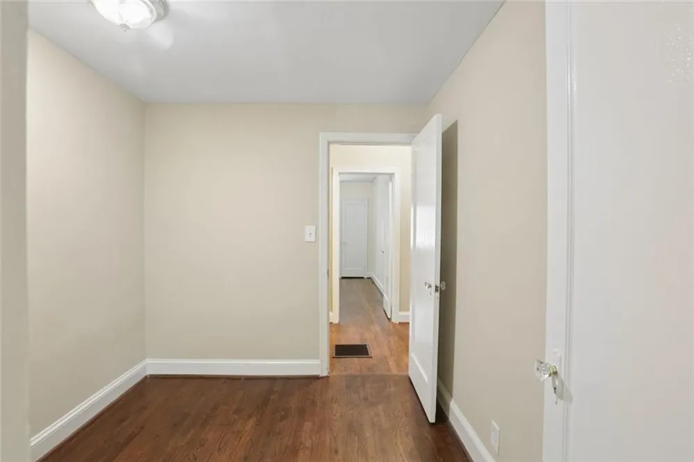 266 Midvale Drive NE Atlanta, GA 30342
