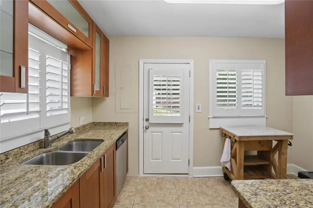 266 Midvale Drive NE Atlanta, GA 30342