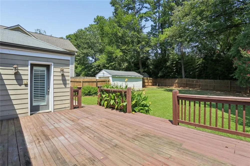 266 Midvale Drive NE Atlanta, GA 30342
