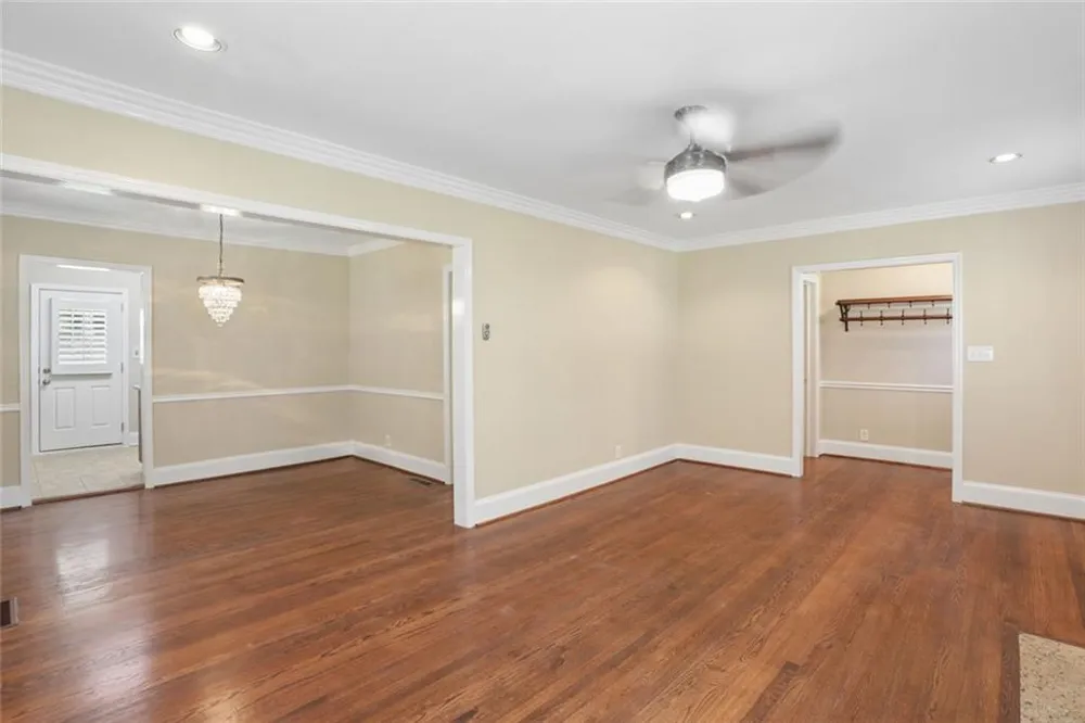 266 Midvale Drive NE Atlanta, GA 30342
