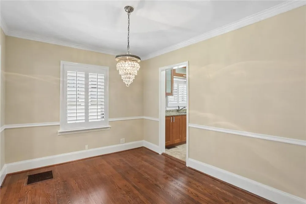 266 Midvale Drive NE Atlanta, GA 30342