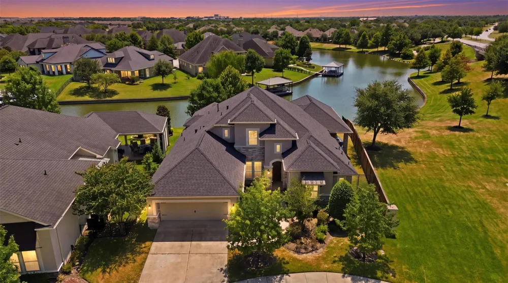 9806 Reflection Point Drive Cypress, TX 77433