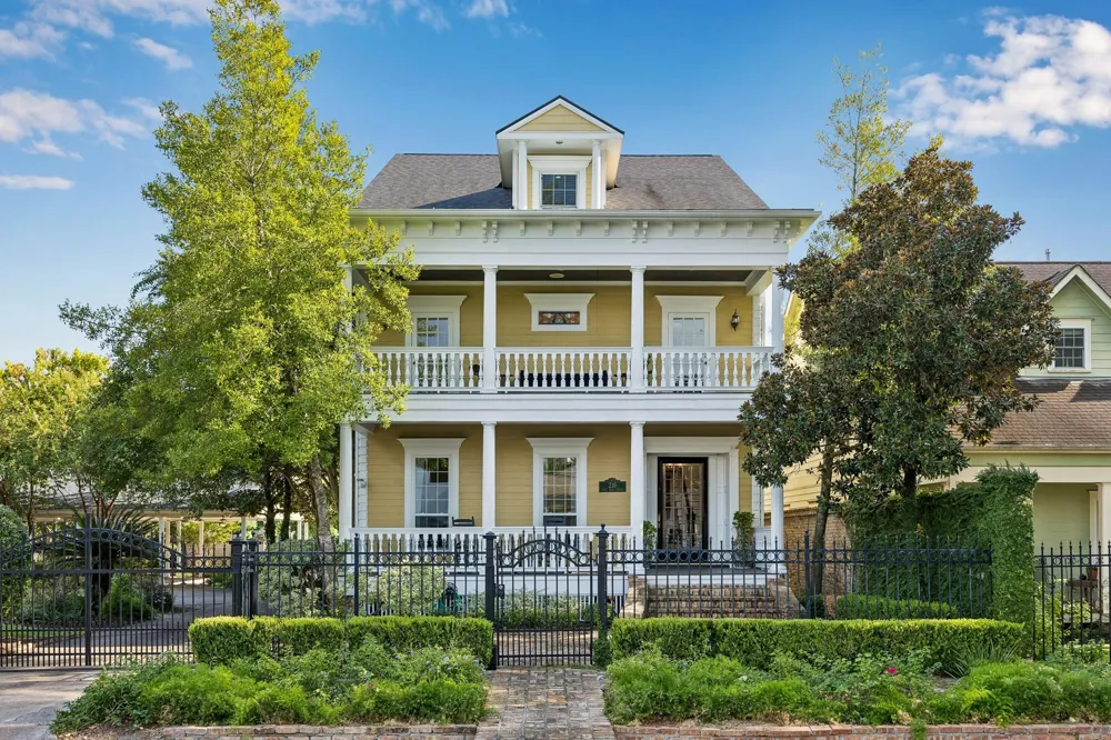 216 E 26th Street Houston, TX 77008