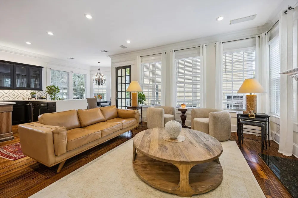216 E 26th Street Houston, TX 77008
