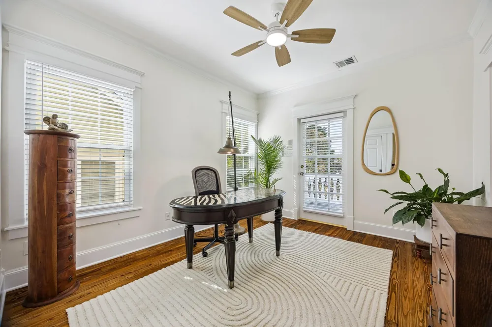 216 E 26th Street Houston, TX 77008