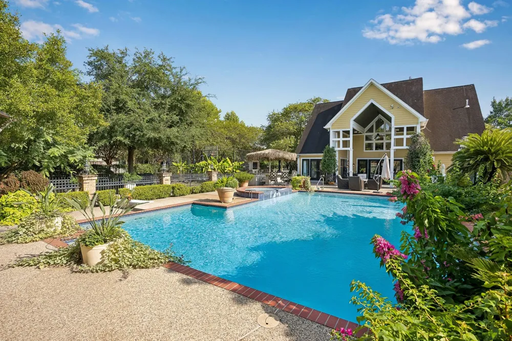 216 E 26th Street Houston, TX 77008