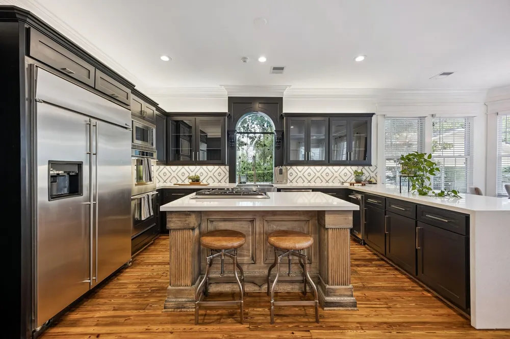 216 E 26th Street Houston, TX 77008
