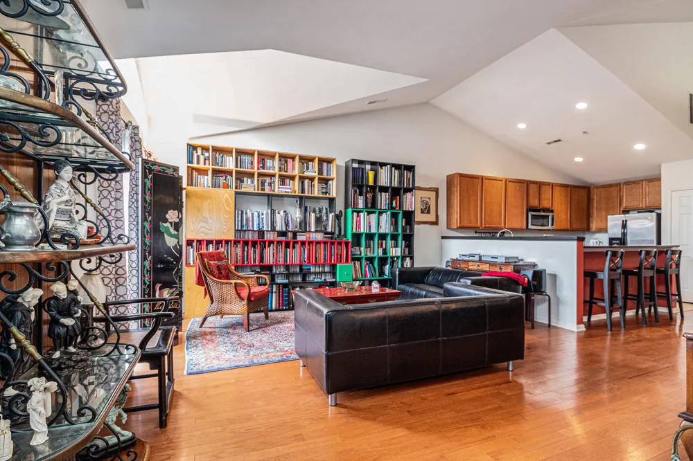222 W Oakbrook Drive Ann Arbor, MI 48103