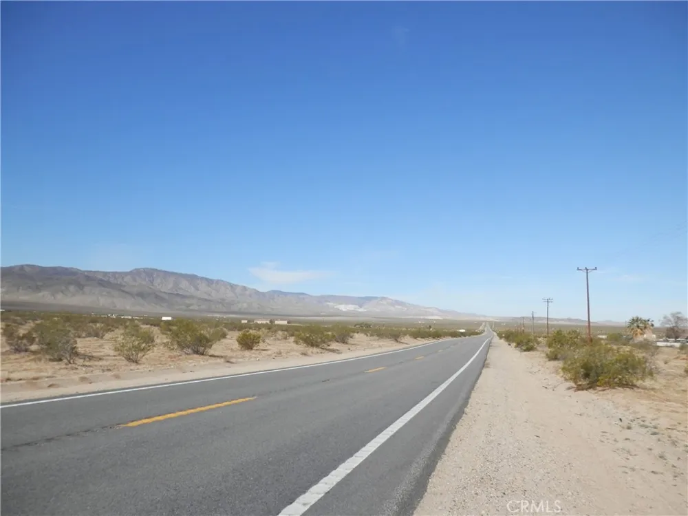 N O OLD WOMAN SPRING ROAD Lucerne Valley, CA 92356