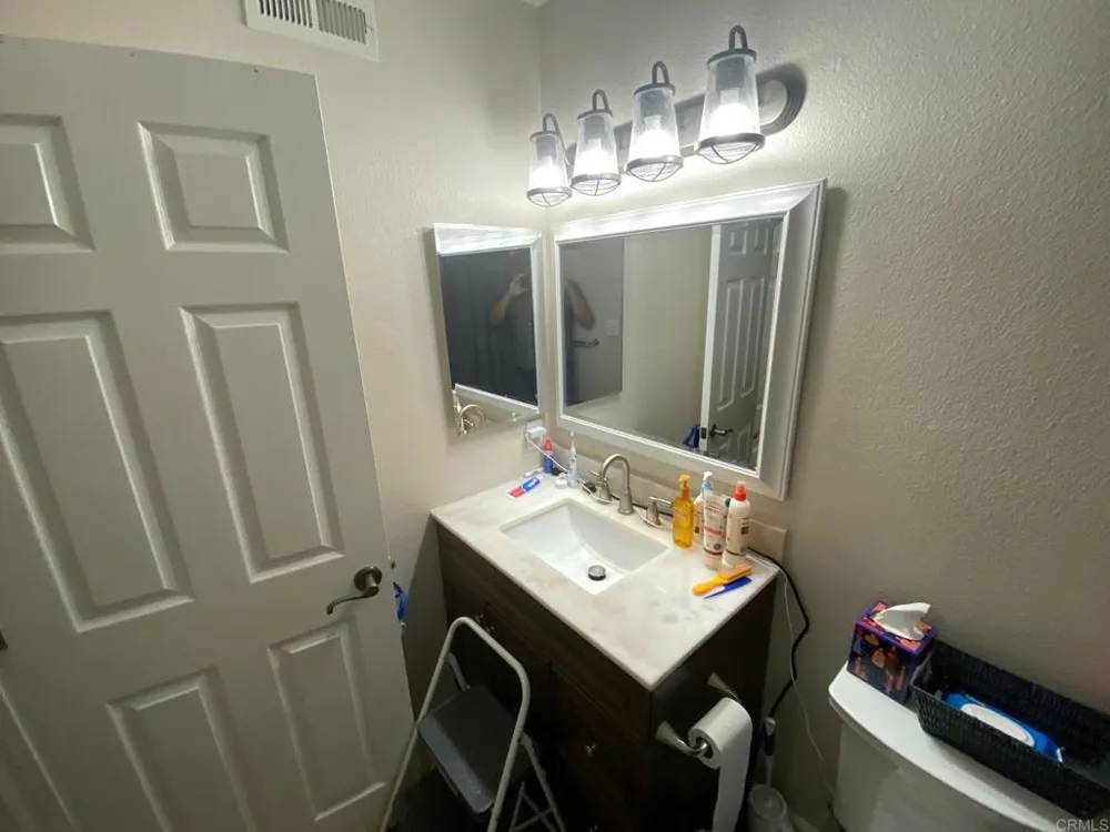 1651 S Juniper Street S #194 Escondido, CA 92025