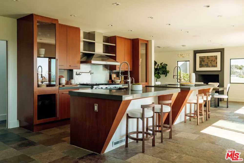 1185 Loma Linda Drive Beverly Hills, CA 90210