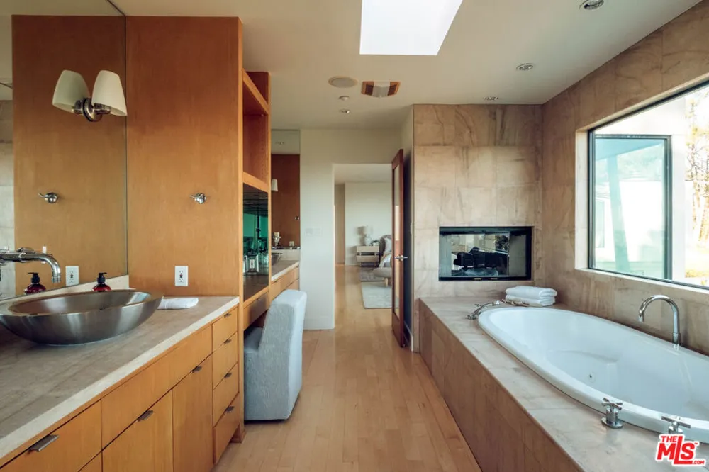 1185 Loma Linda Drive Beverly Hills, CA 90210