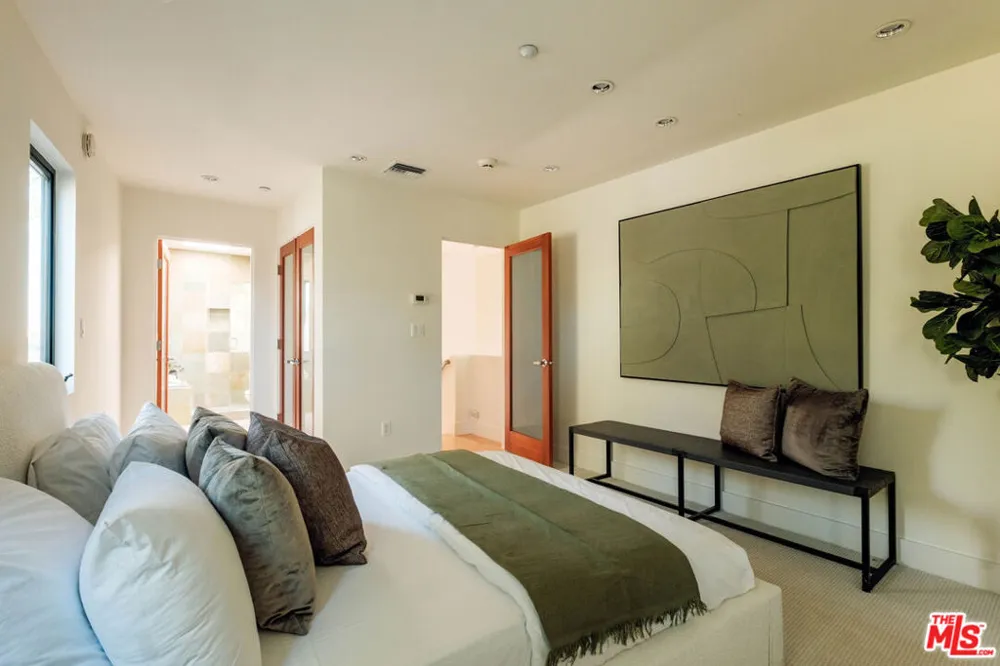 1185 Loma Linda Drive Beverly Hills, CA 90210