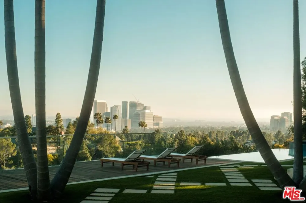 1185 Loma Linda Drive Beverly Hills, CA 90210