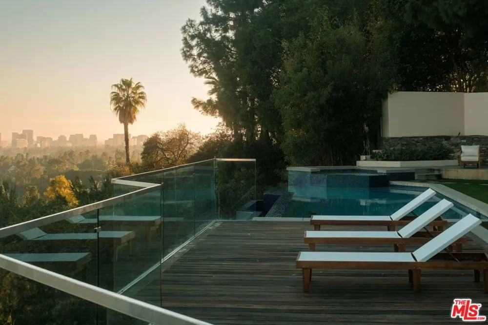 1185 Loma Linda Drive Beverly Hills, CA 90210