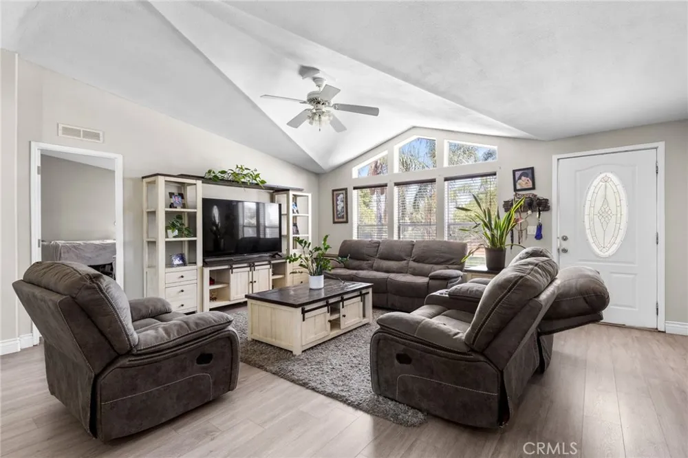 31559 Wolfskill Nuevo, CA 92567