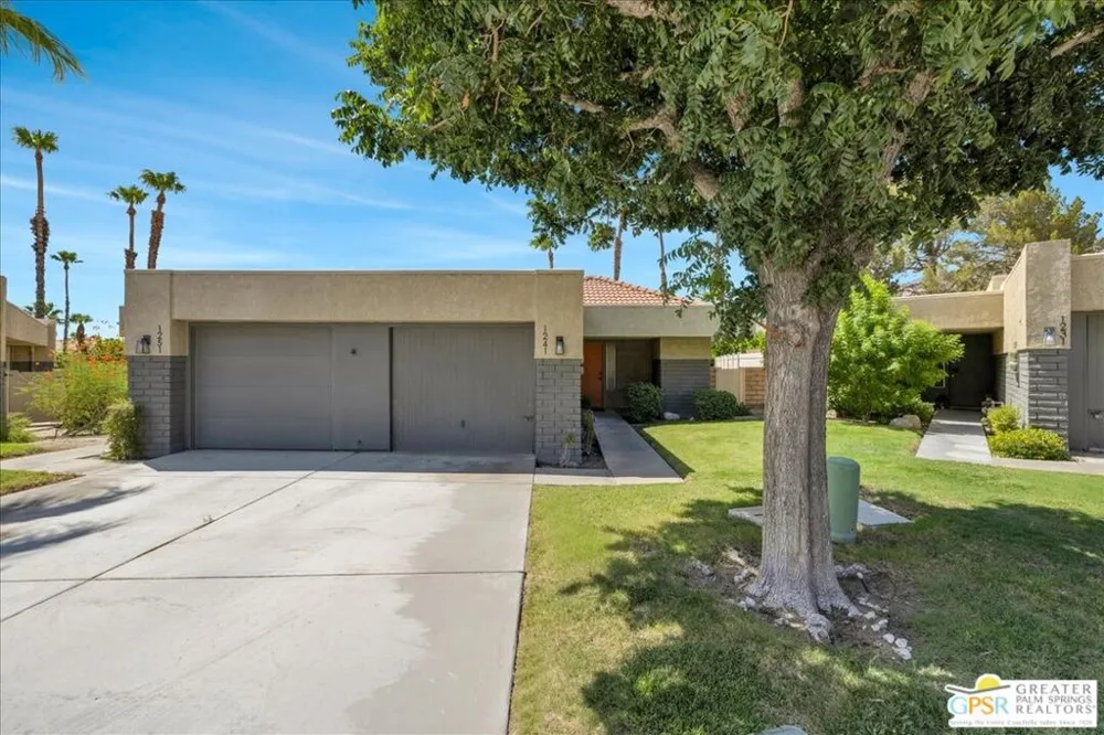 1241 S Sunflower Circle Palm Springs, CA 92262