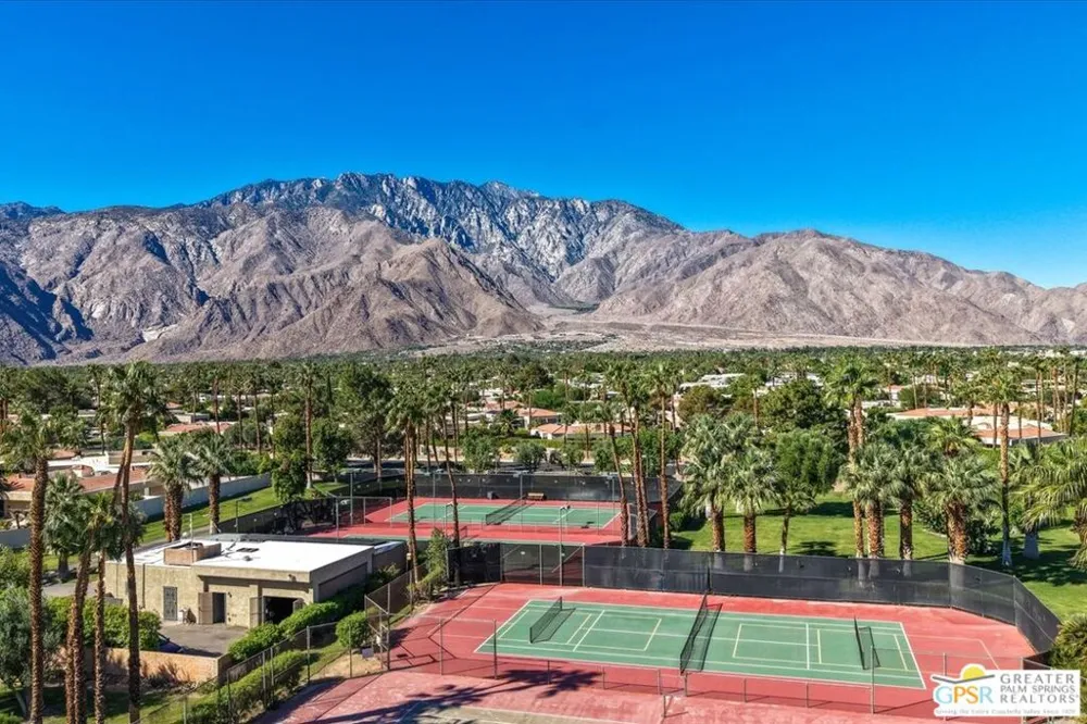 1241 S Sunflower Circle Palm Springs, CA 92262