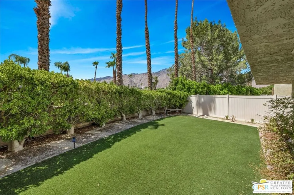 1241 S Sunflower Circle Palm Springs, CA 92262
