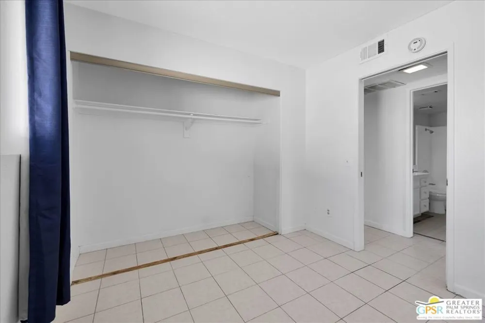 1241 S Sunflower Circle Palm Springs, CA 92262