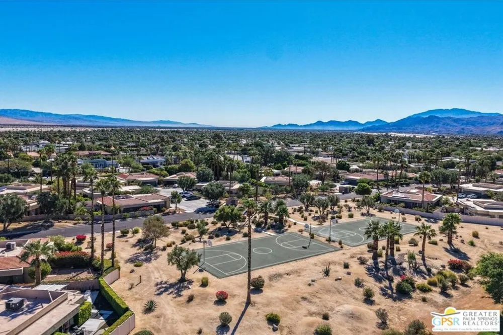1241 S Sunflower Circle Palm Springs, CA 92262
