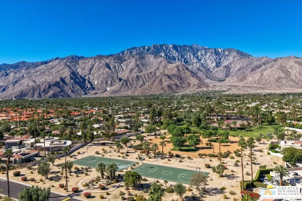 1241 S Sunflower Circle Palm Springs, CA 92262