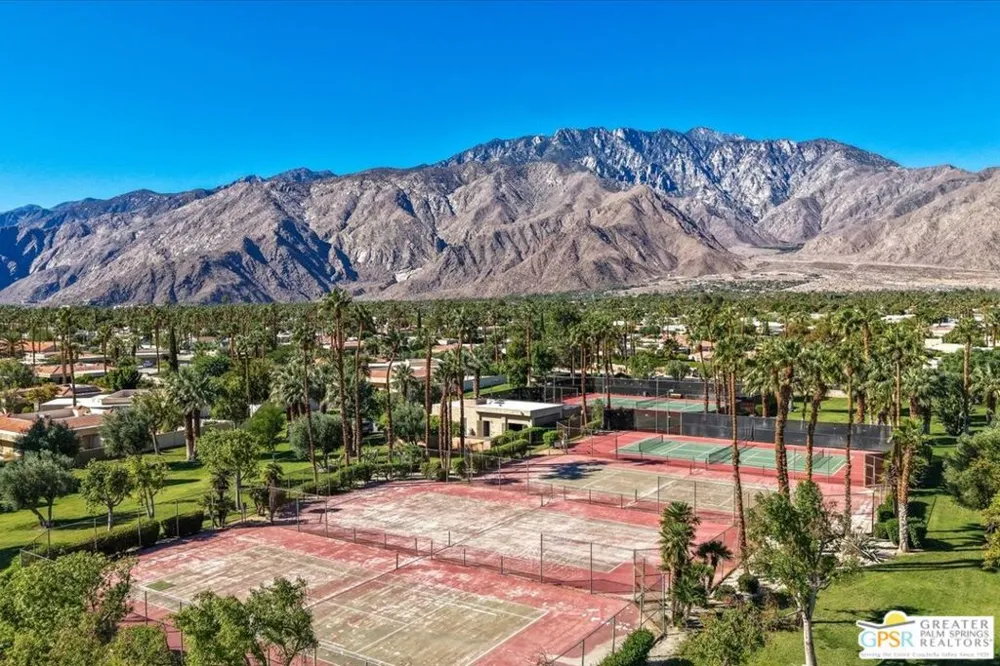 1241 S Sunflower Circle Palm Springs, CA 92262