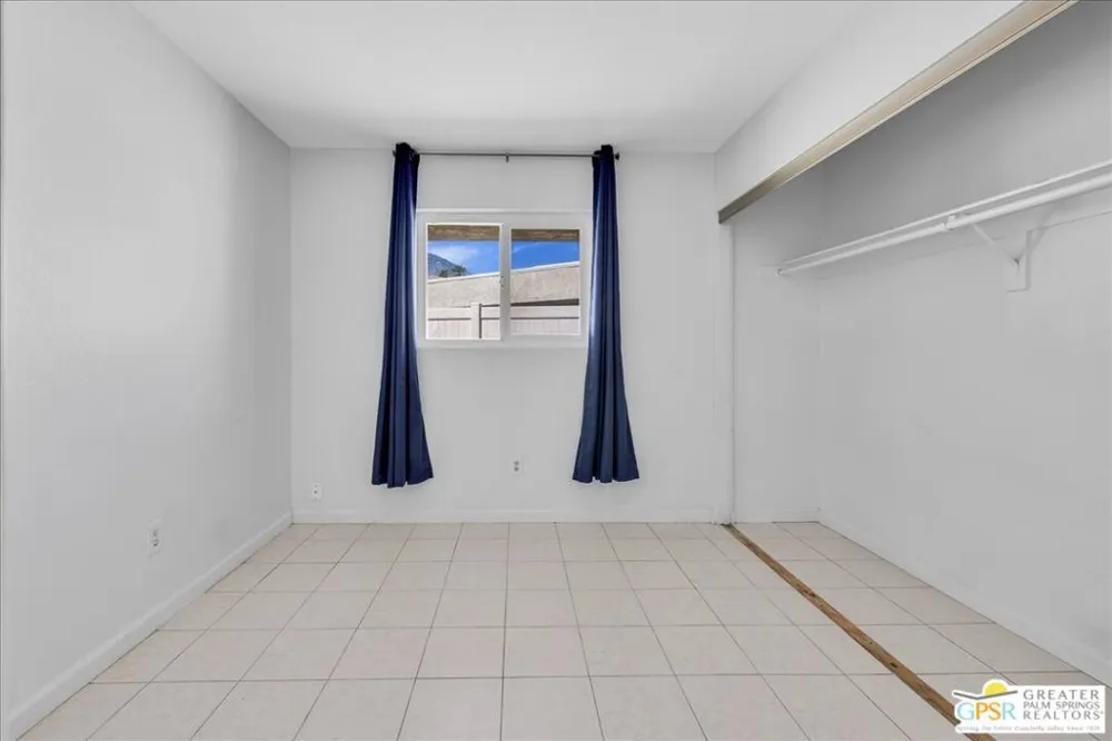 1241 S Sunflower Circle Palm Springs, CA 92262
