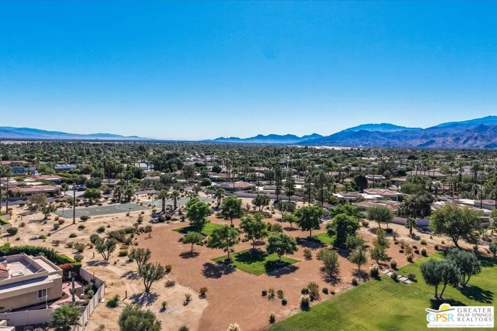 1241 S Sunflower Circle Palm Springs, CA 92262