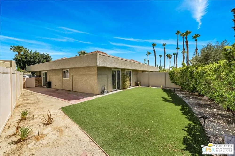 1241 S Sunflower Circle Palm Springs, CA 92262