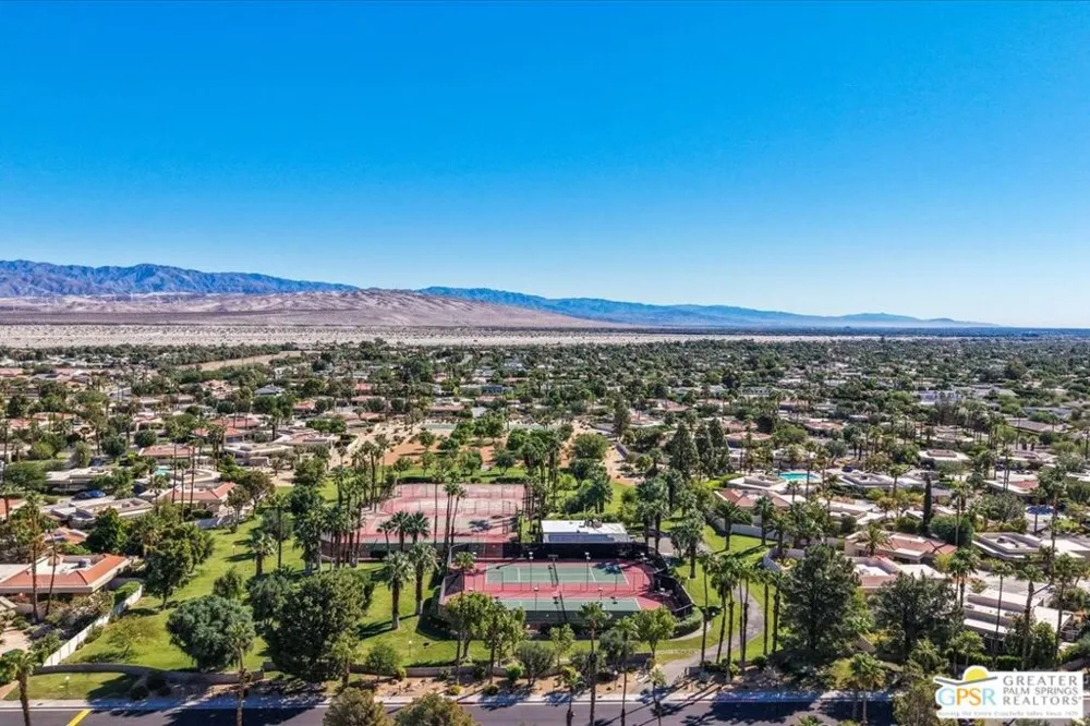 1241 S Sunflower Circle Palm Springs, CA 92262