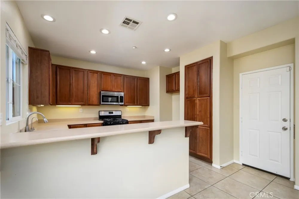 16442 El Revino Drive Fontana, CA 92336
