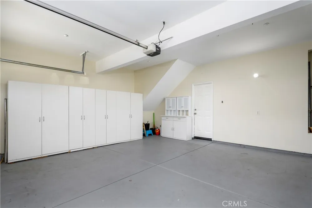 16442 El Revino Drive Fontana, CA 92336